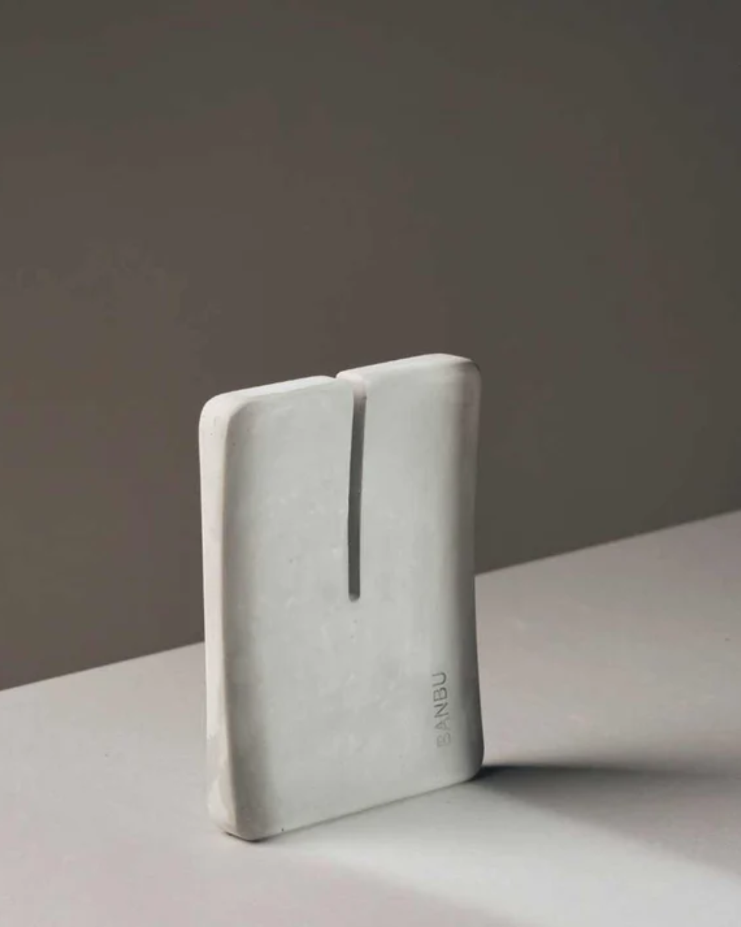 HOLLOW Small Soap Dish — Superabsorbent & Plastic-Free | 12x8.5x1.5cm