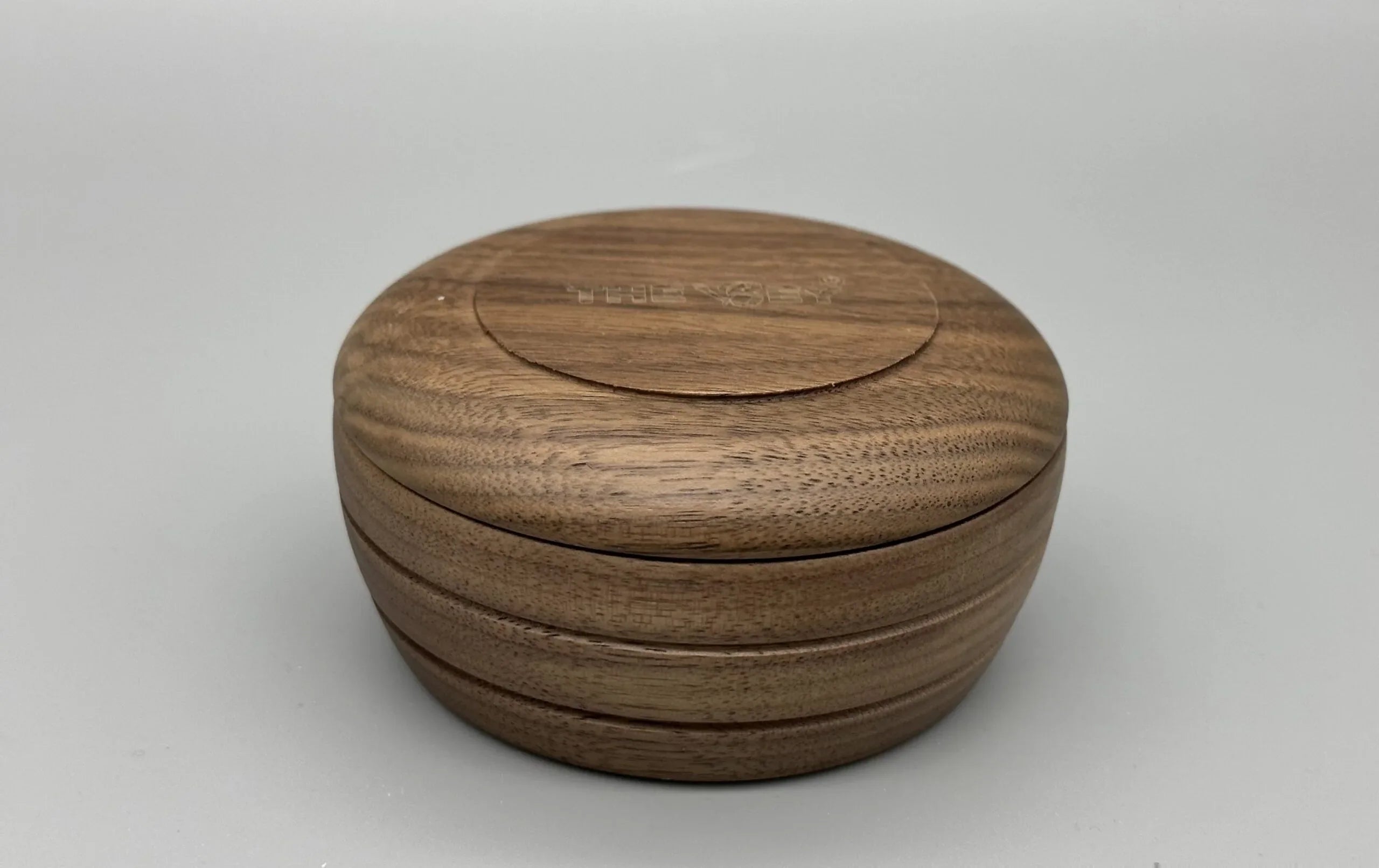 The Bey Rasierseifenschale & Pinsel aus Walnussholz – Traditionelles Rasier-Set